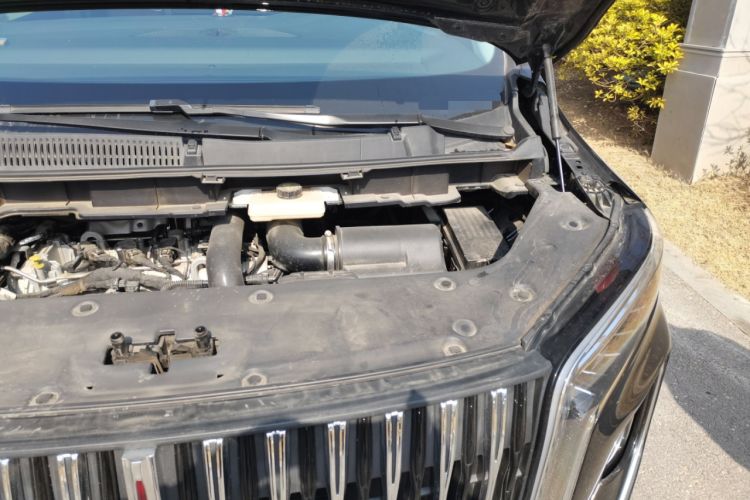 Used Hongqi HQ9 2023 2.0T Smart Connect Flagship Edition Engine Bay Left