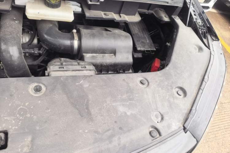 Used Hongqi HQ9 2023 2.0T Smart Connect Flagship Edition Engine Bay Left