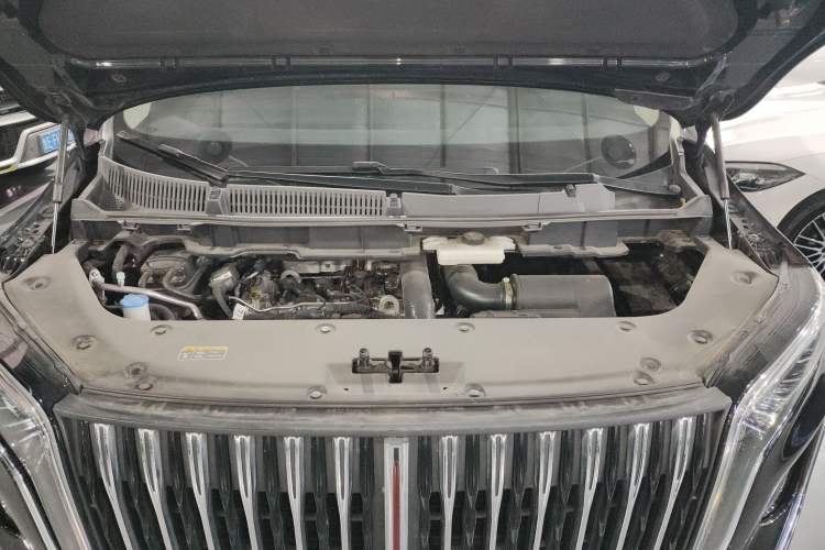 Used Hongqi HQ9 2023 2.0T Smart Connect Flagship Edition Engine Bay