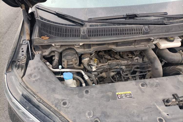 Used Hongqi HQ9 2023 2.0T Smart Connect Flagship Edition Engine Bay Right