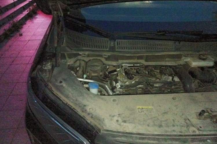 Used Hongqi HQ9 2023 2.0T Smart Connect Flagship Edition Engine Bay Right