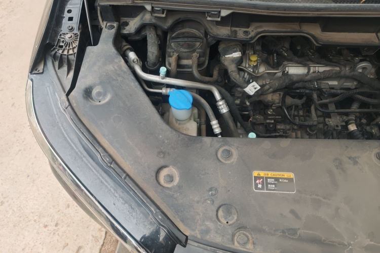 Used Hongqi HQ9 2023 2.0T Smart Connect Flagship Edition Engine Bay Right