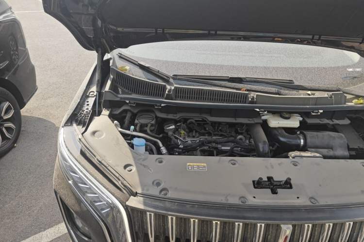 Used Hongqi HQ9 2023 2.0T Smart Connect Flagship Edition Engine Bay Right
