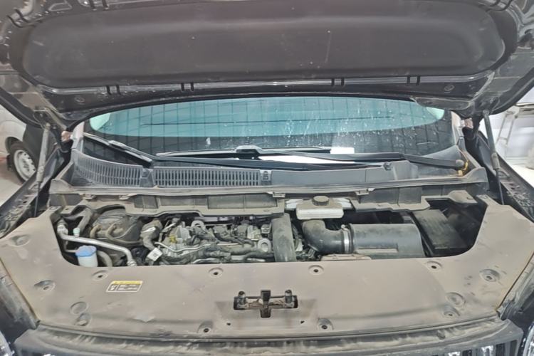 Used Hongqi HQ9 2023 2.0T Smart Connect Flagship Edition Engine Bay
