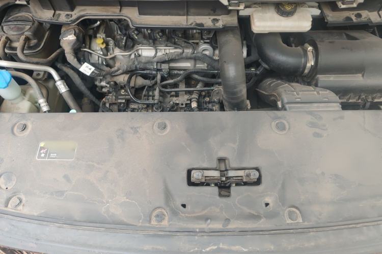 Used Hongqi HQ9 2023 2.0T Smart Connect Flagship Edition Engine Bay