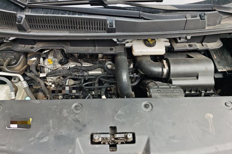 Used Hongqi HQ9 2023 2.0T Smart Connect Flagship Edition Engine Bay