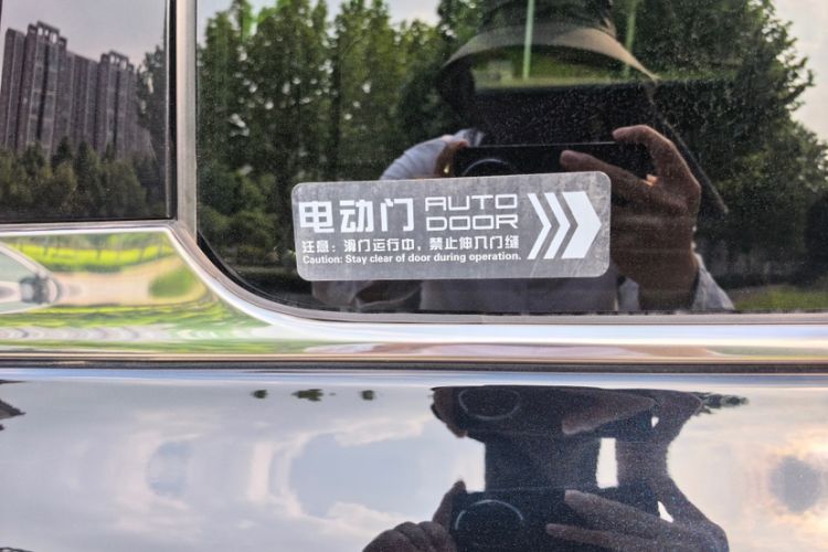 Used Hongqi HQ9 2023 2.0T Smart Connect Flagship Edition Exterior 1