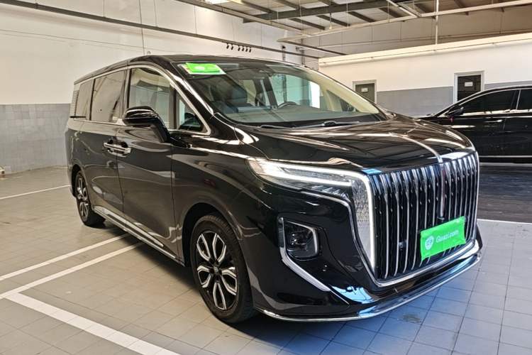 Used Hongqi HQ9 2023 2.0T Smart Connect Flagship Edition Front Right 45 Deg