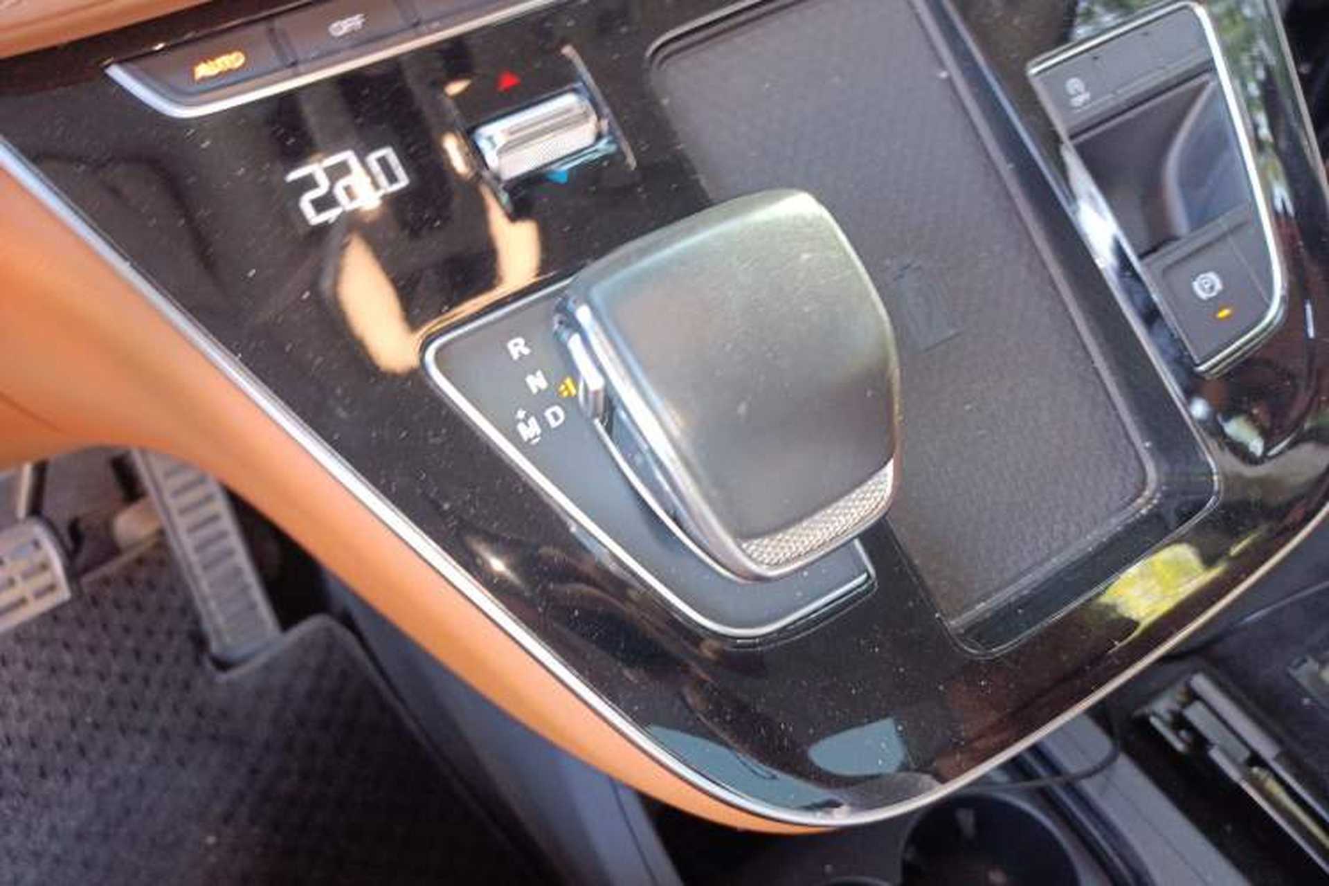 Used Hongqi HQ9 2023 2.0T Smart Connect Flagship Edition Gear Lever