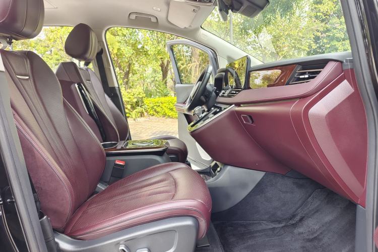 Used Hongqi HQ9 2023 2.0T Smart Connect Flagship Edition Interior 1