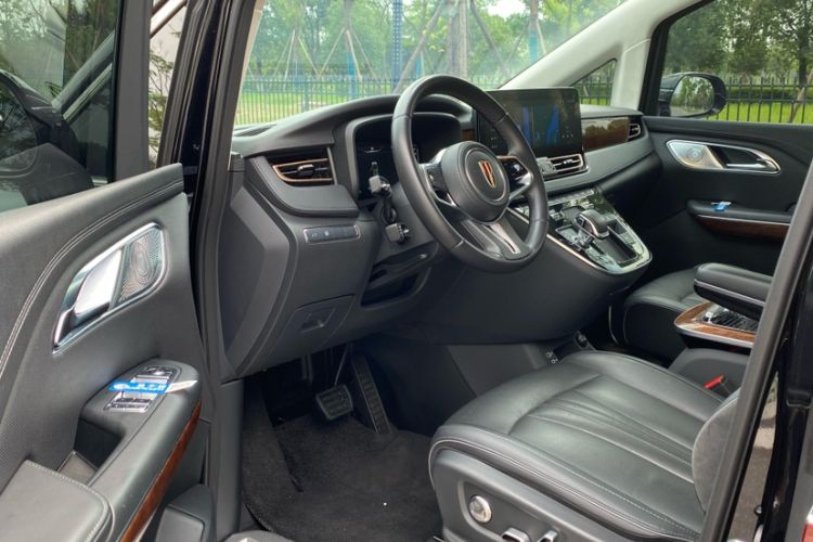 Used Hongqi HQ9 2023 2.0T Smart Connect Flagship Edition Interior 1