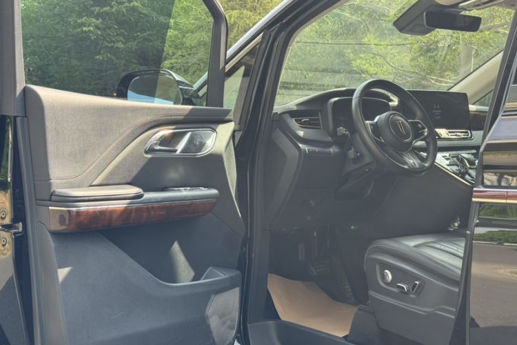 Used Hongqi HQ9 2023 2.0T Smart Connect Flagship Edition Interior 1