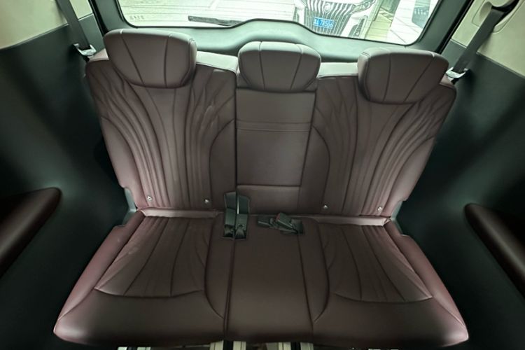 Used Hongqi HQ9 2023 2.0T Smart Connect Flagship Edition Interior 11