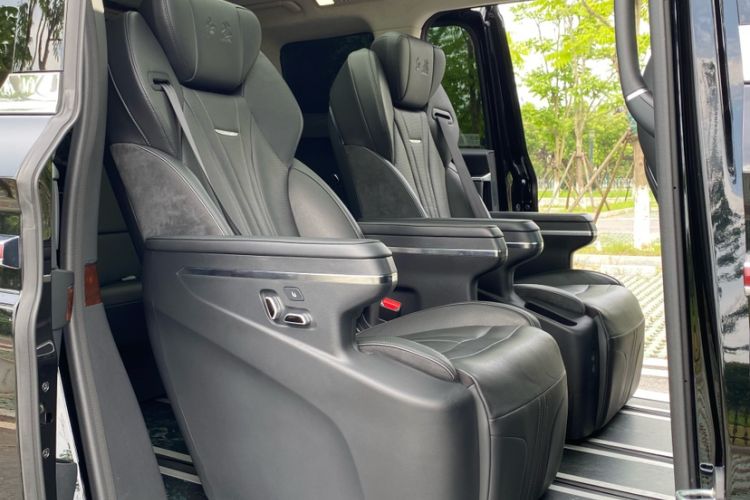 Used Hongqi HQ9 2023 2.0T Smart Connect Flagship Edition Interior 11