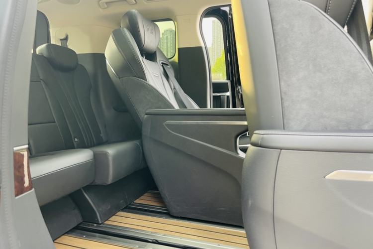 Used Hongqi HQ9 2023 2.0T Smart Connect Flagship Edition Interior 11