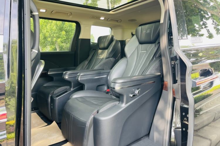 Used Hongqi HQ9 2023 2.0T Smart Connect Flagship Edition Interior 12