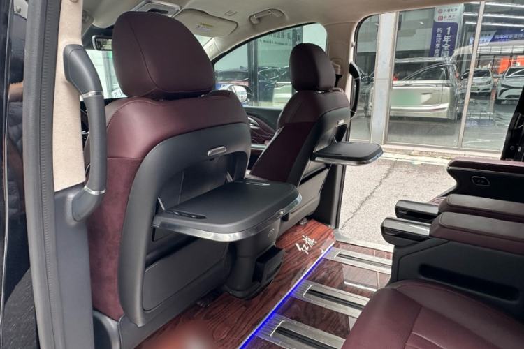 Used Hongqi HQ9 2023 2.0T Smart Connect Flagship Edition Interior 12