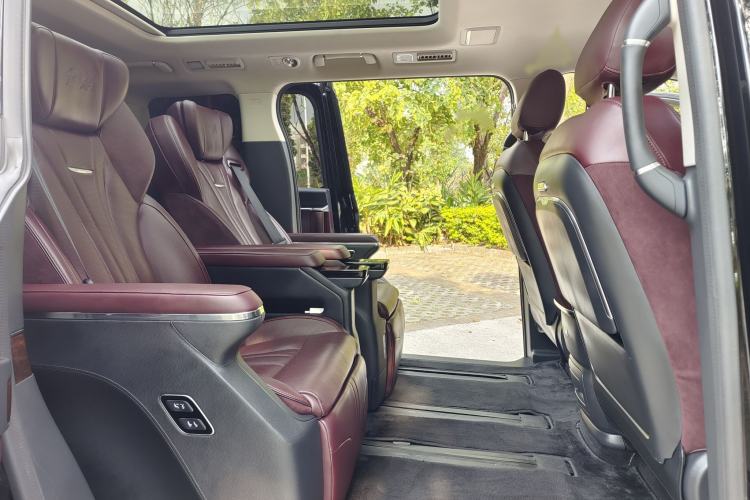 Used Hongqi HQ9 2023 2.0T Smart Connect Flagship Edition Interior 2