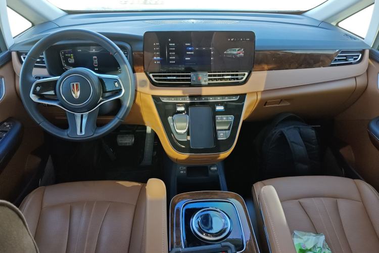 Used Hongqi HQ9 2023 2.0T Smart Connect Flagship Edition Interior 2