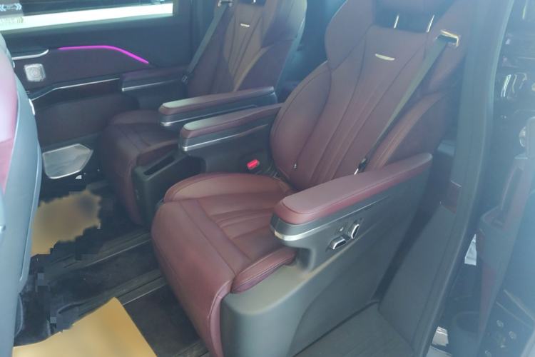 Used Hongqi HQ9 2023 2.0T Smart Connect Flagship Edition Interior 2