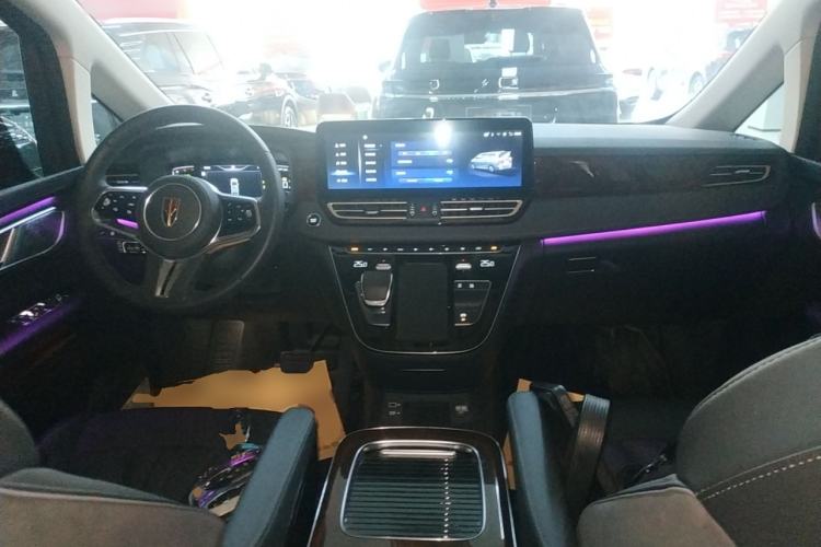 Used Hongqi HQ9 2023 2.0T Smart Connect Flagship Edition Interior 2