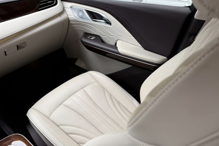 Used Hongqi HQ9 2023 2.0T Smart Connect Flagship Edition Interior 3