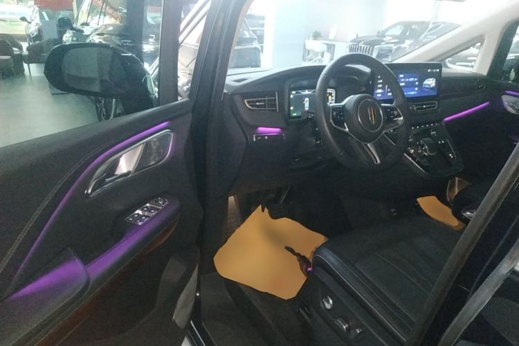 Used Hongqi HQ9 2023 2.0T Smart Connect Flagship Edition Interior 3