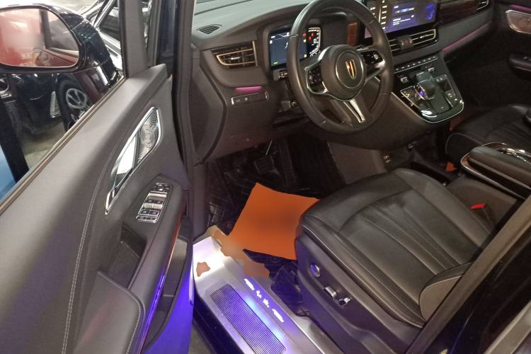 Used Hongqi HQ9 2023 2.0T Smart Connect Flagship Edition Interior 3