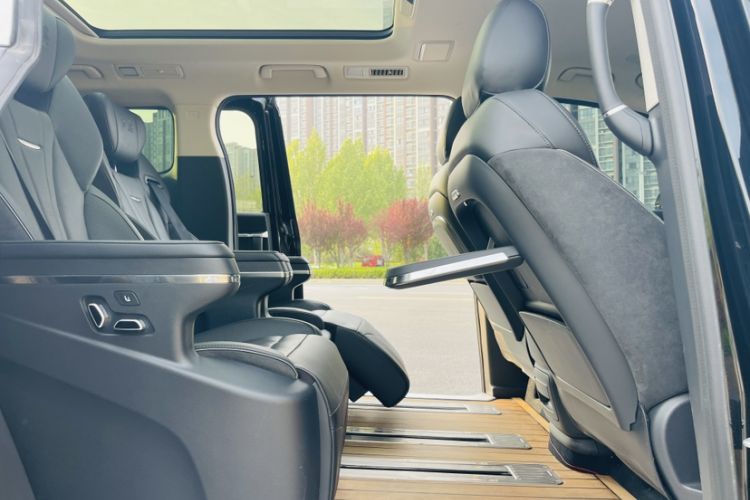 Used Hongqi HQ9 2023 2.0T Smart Connect Flagship Edition Interior 3
