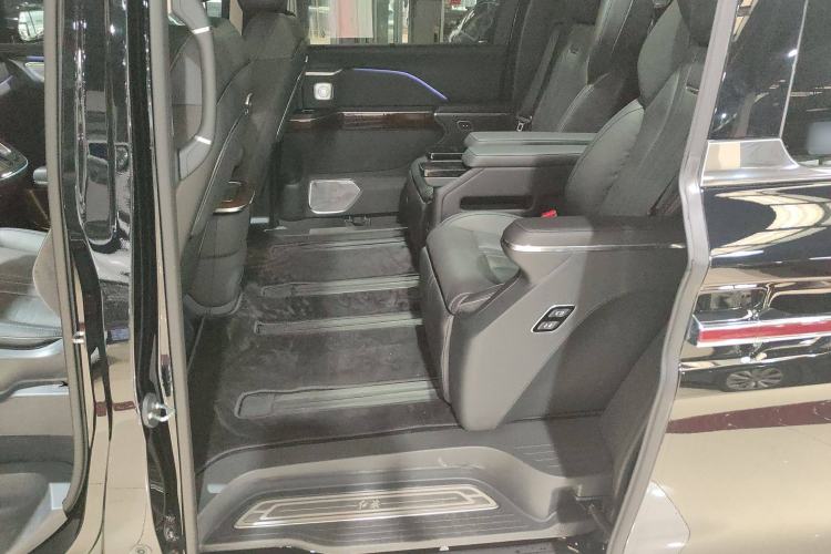 Used Hongqi HQ9 2023 2.0T Smart Connect Flagship Edition Interior 3