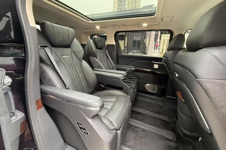 Used Hongqi HQ9 2023 2.0T Smart Connect Flagship Edition Interior 5