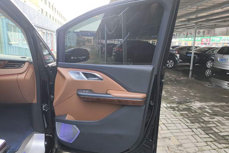 Used Hongqi HQ9 2023 2.0T Smart Connect Flagship Edition Interior 5