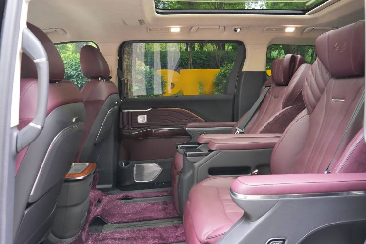 Used Hongqi HQ9 2023 2.0T Smart Connect Flagship Edition Interior 5