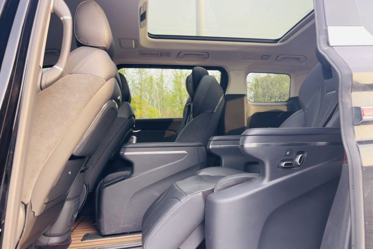 Used Hongqi HQ9 2023 2.0T Smart Connect Flagship Edition Interior 6