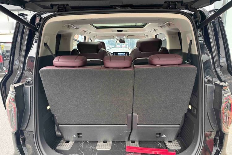 Used Hongqi HQ9 2023 2.0T Smart Connect Flagship Edition Interior 7