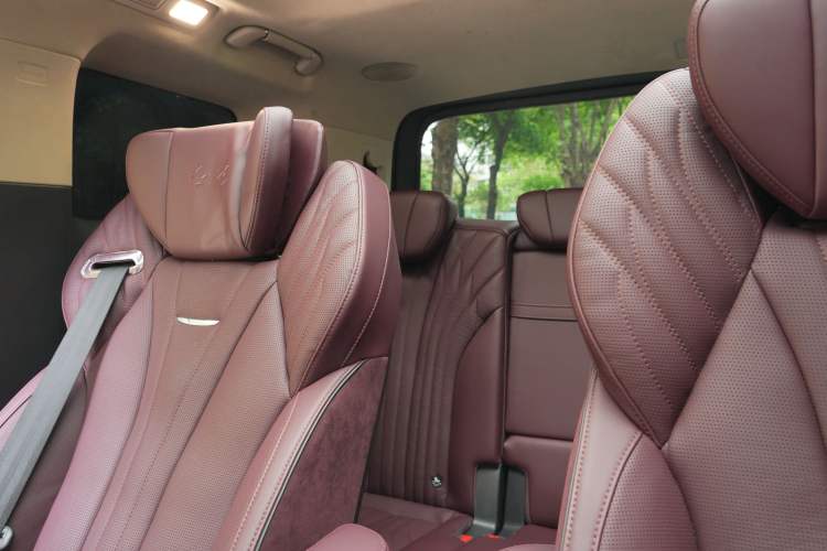 Used Hongqi HQ9 2023 2.0T Smart Connect Flagship Edition Interior 7