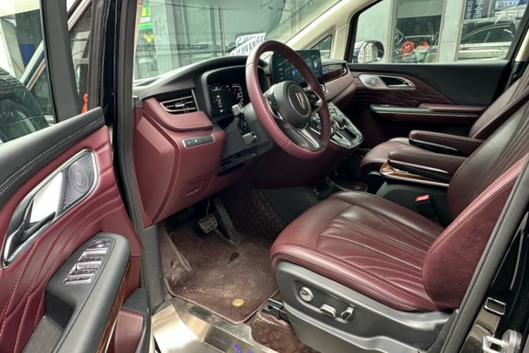 Used Hongqi HQ9 2023 2.0T Smart Connect Flagship Edition Interior 8