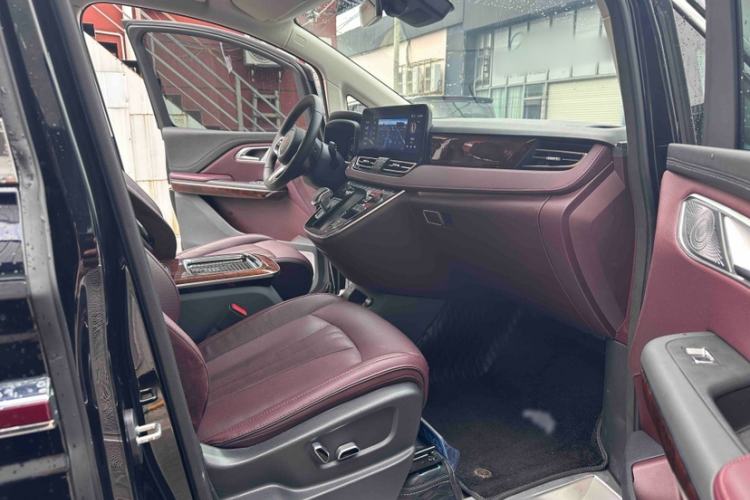 Used Hongqi HQ9 2023 2.0T Smart Connect Flagship Edition Interior 9