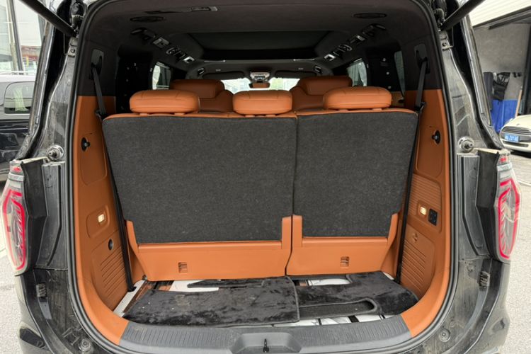 Used Hongqi HQ9 2023 2.0T Smart Connect Flagship Edition Interior 9
