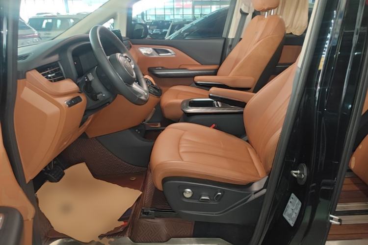 Used Hongqi HQ9 2023 2.0T Smart Connect Flagship Edition Left Front Seat