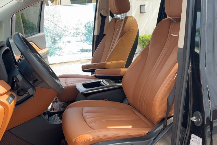 Used Hongqi HQ9 2023 2.0T Smart Connect Flagship Edition Left Front Seat