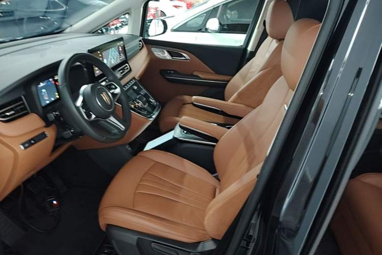 Used Hongqi HQ9 2023 2.0T Smart Connect Flagship Edition Left Front Seat