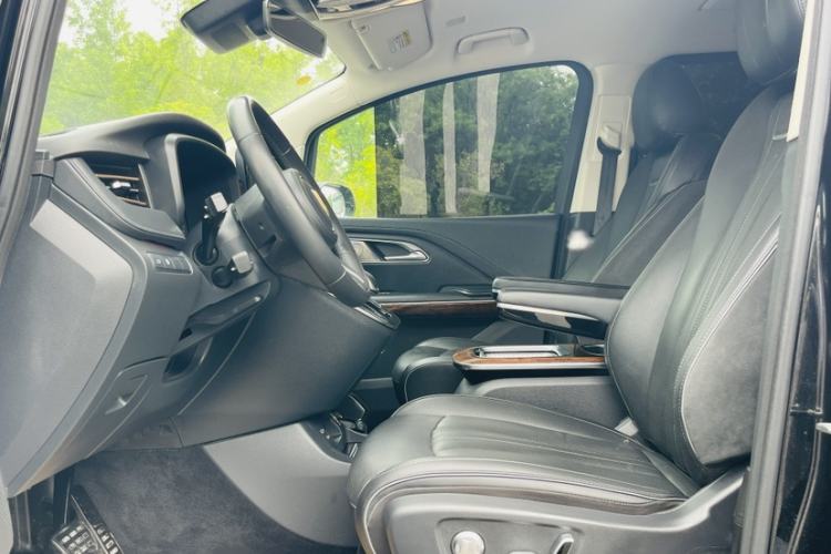 Used Hongqi HQ9 2023 2.0T Smart Connect Flagship Edition Left Front Seat