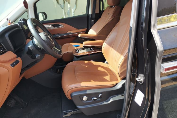 Used Hongqi HQ9 2023 2.0T Smart Connect Flagship Edition Left Front Seat