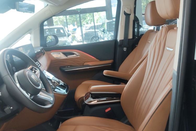Used Hongqi HQ9 2023 2.0T Smart Connect Flagship Edition Left Front Seat