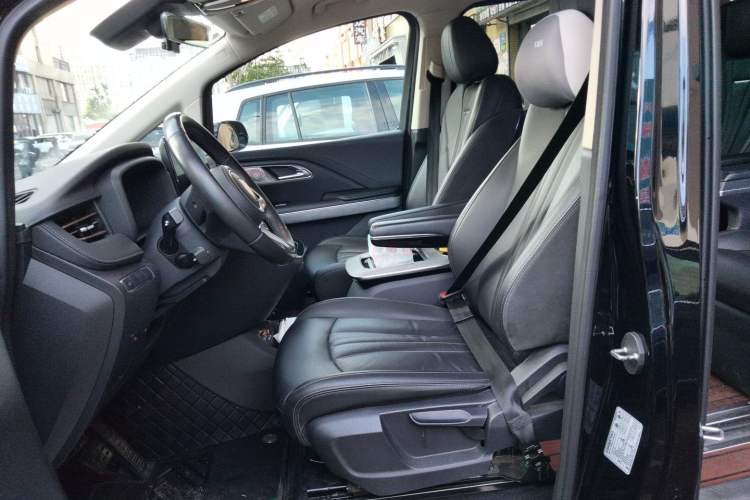 Used Hongqi HQ9 2023 2.0T Smart Connect Flagship Edition Left Front Seat