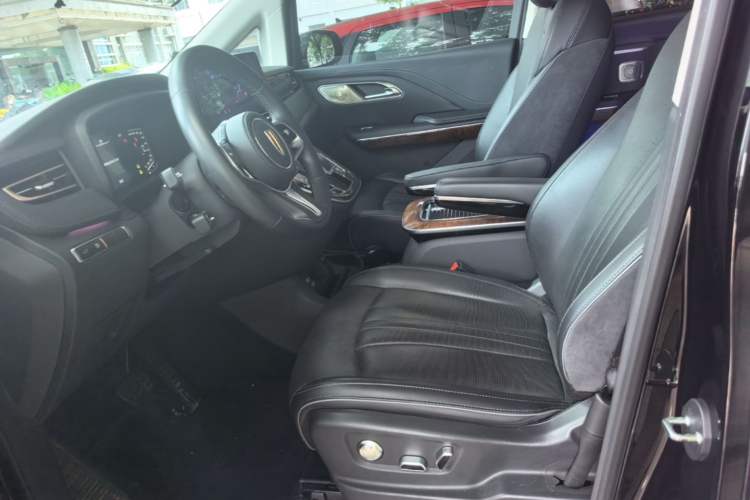 Used Hongqi HQ9 2023 2.0T Smart Connect Flagship Edition Left Front Seat