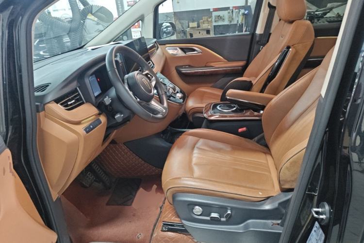 Used Hongqi HQ9 2023 2.0T Smart Connect Flagship Edition Left Front Seat