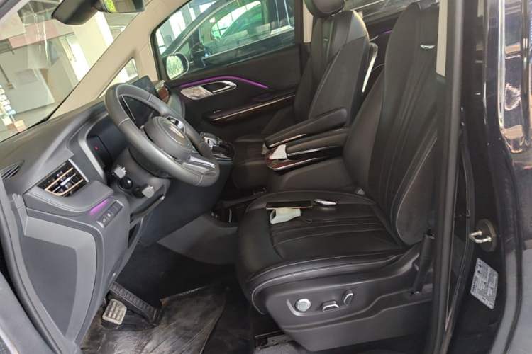 Used Hongqi HQ9 2023 2.0T Smart Connect Flagship Edition Left Front Seat