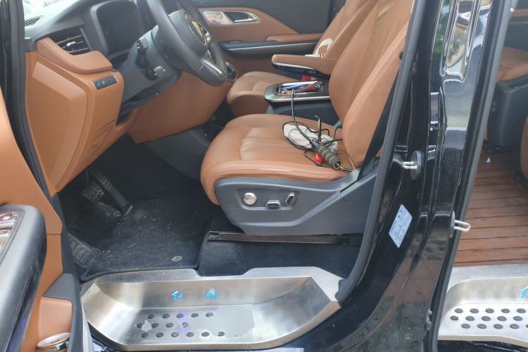 Used Hongqi HQ9 2023 2.0T Smart Connect Flagship Edition Left Front Seat